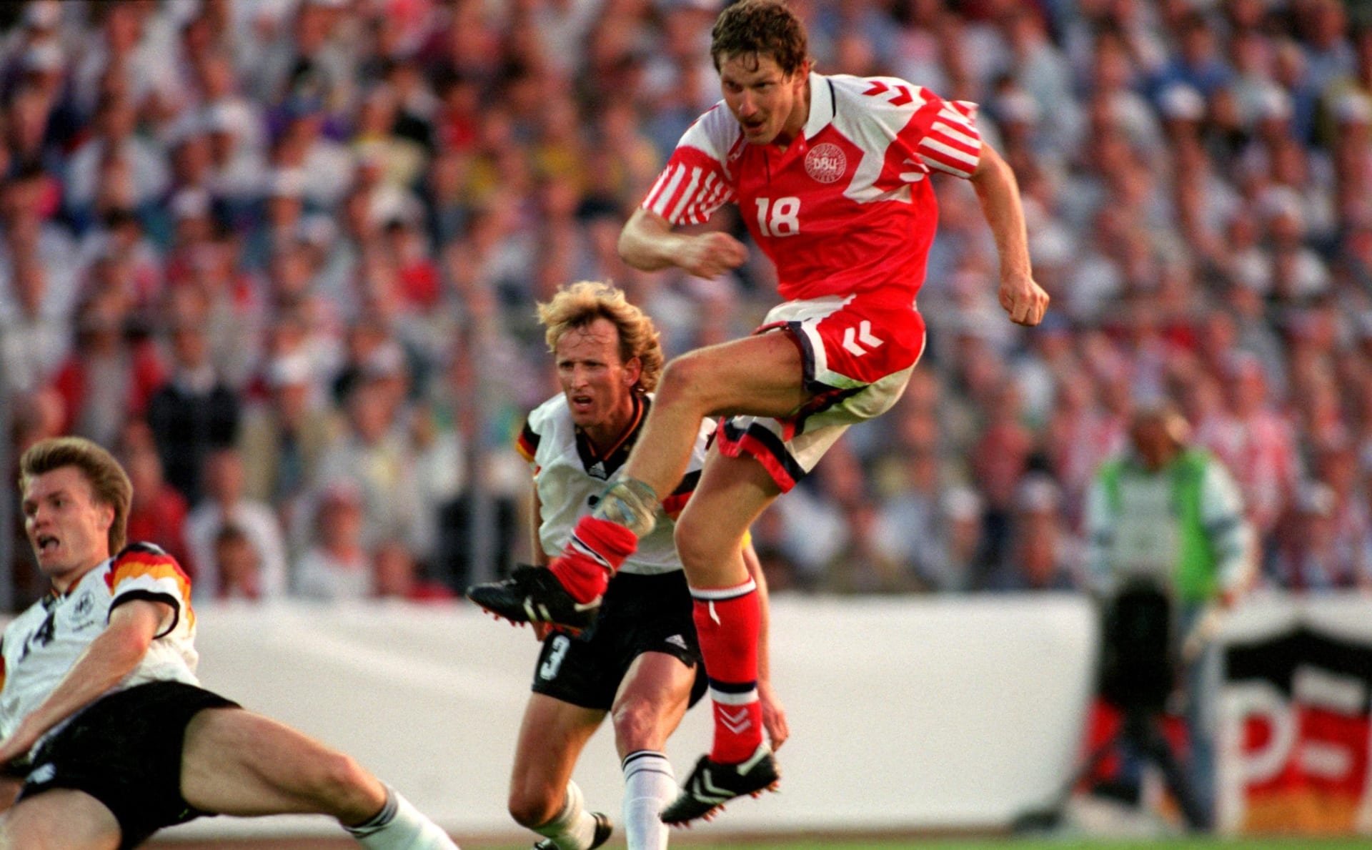 Kim Vilfort se stal jedním z hlavních hrdinů dánskému týmu na Euru 1992.