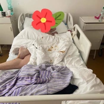 Autentické fotografie z bratislavské Nemocnice sv. Cyrila a Metoděje pobouřily Slovensko. Autor: Nekrmte nás odpadem