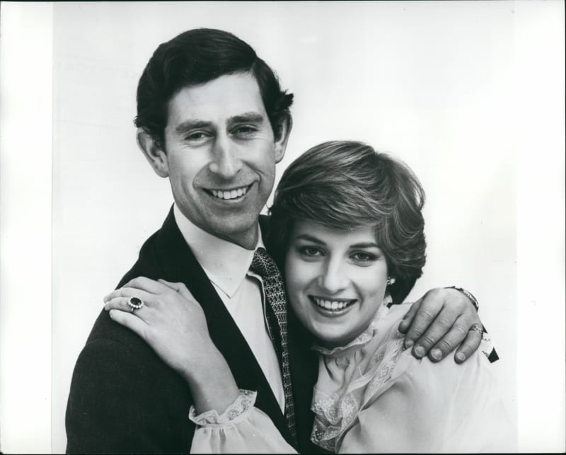 Diana se s princem Charlesem poprvé setkala na podzim 1977 na honu v Althorpu.