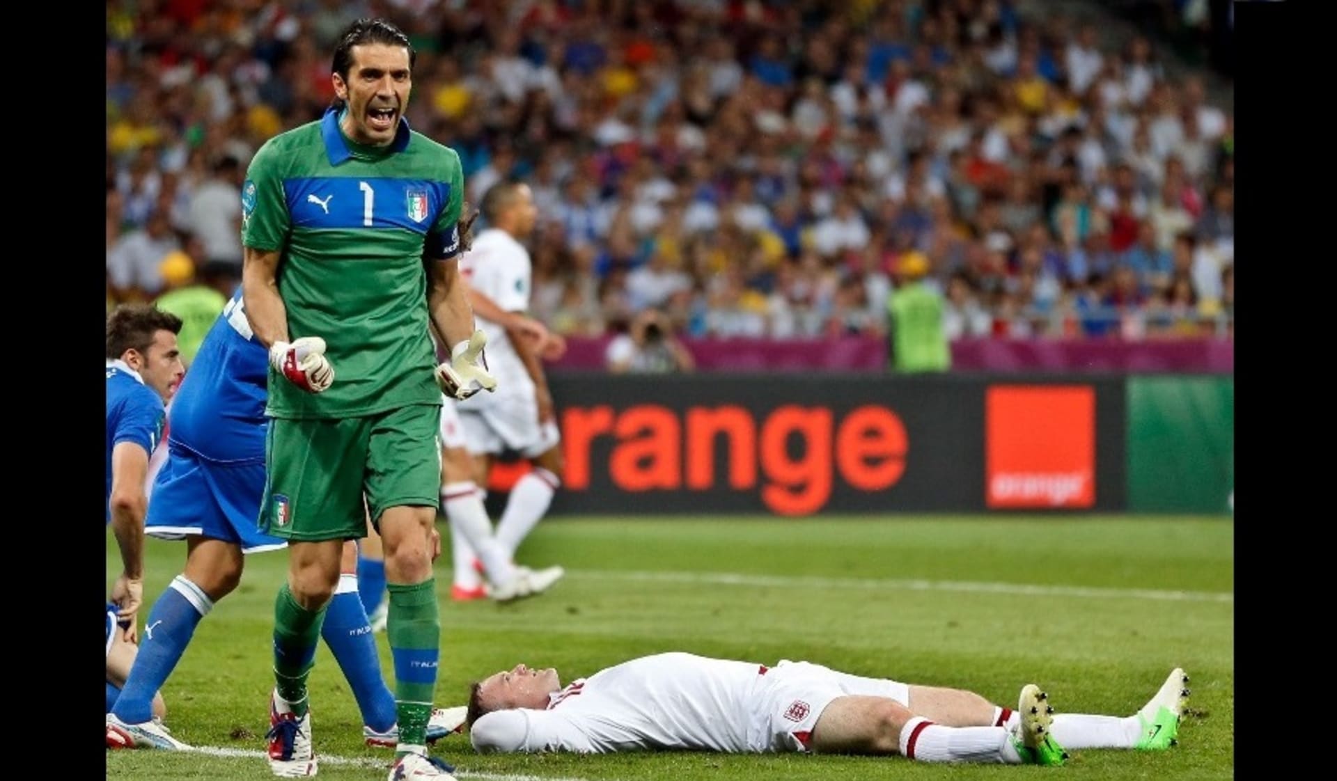 Angličané proti Italům vypadli na penalty už na Euru 2012. 