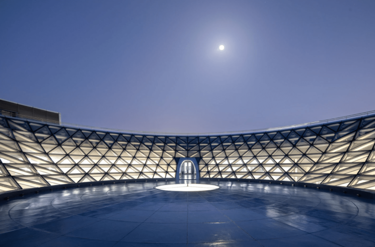 Stavba je považována za největší muzeum astronomie na světě.
