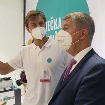 Andrej Babiš při otevření očkovacího centra na Chodově.