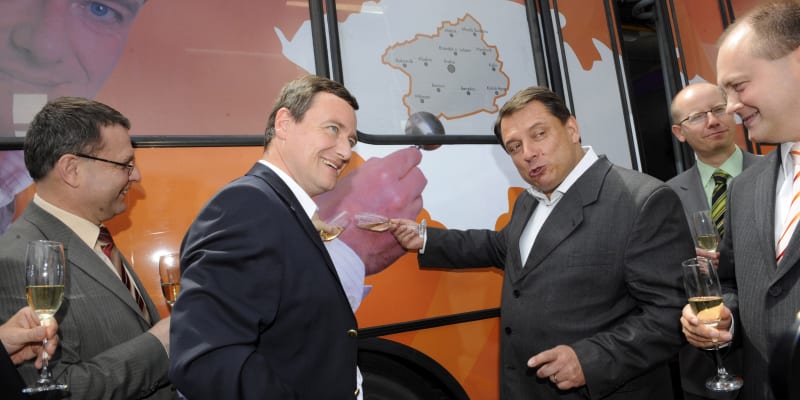 Volební autobus ČSSD v roce 2006