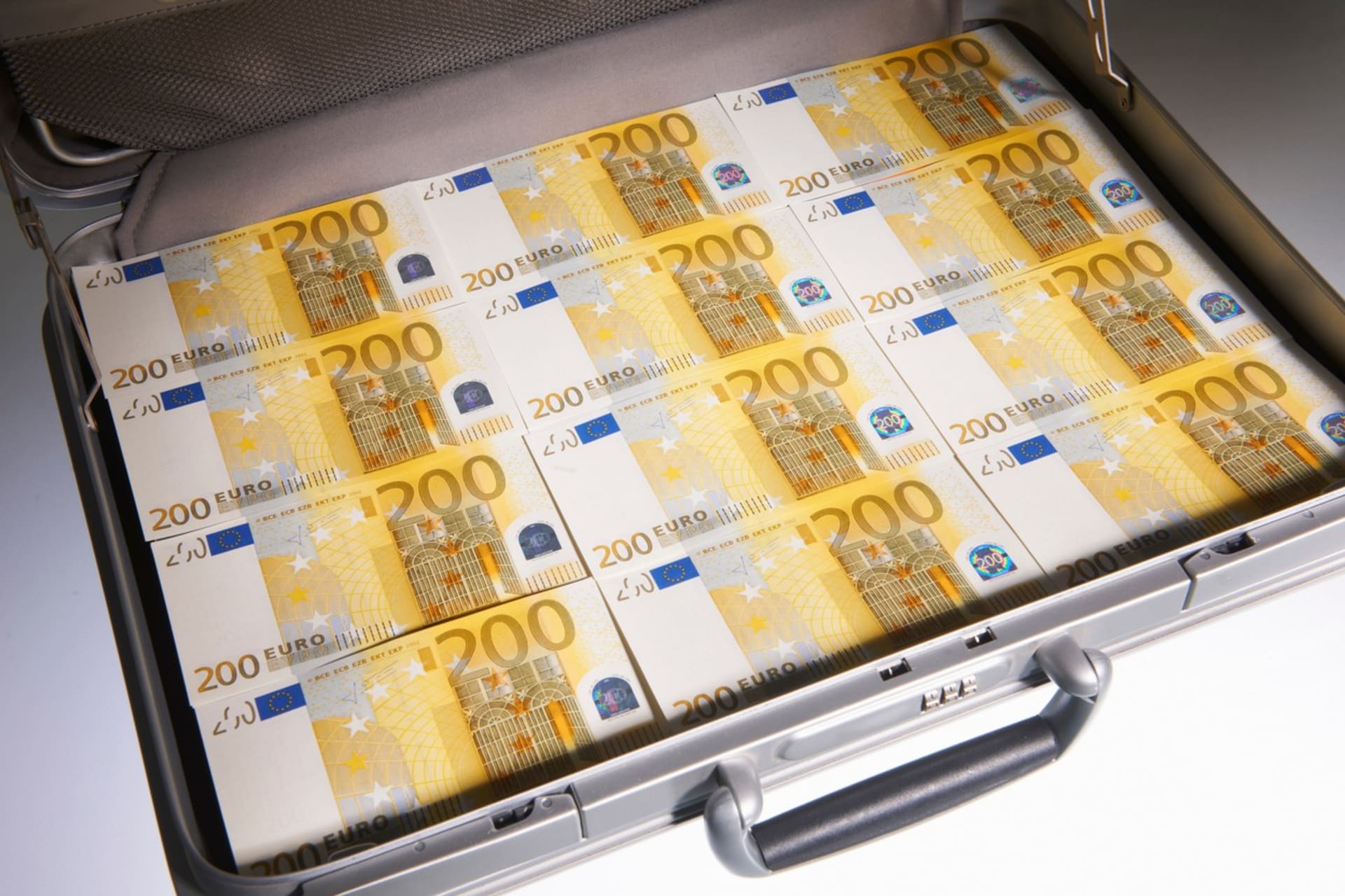 Kufřík s eury