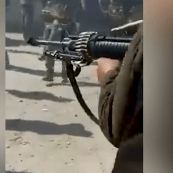 Tálibán postřílel 22 afghánských vojáků.