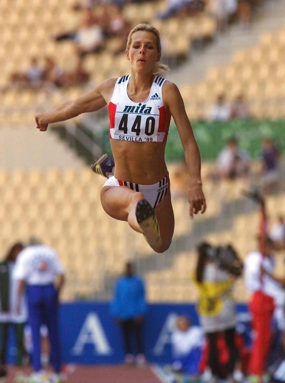 Bývalá atletka a jeden ze sportovních sexsymbolů 90. let Susen Tiedtkeová.