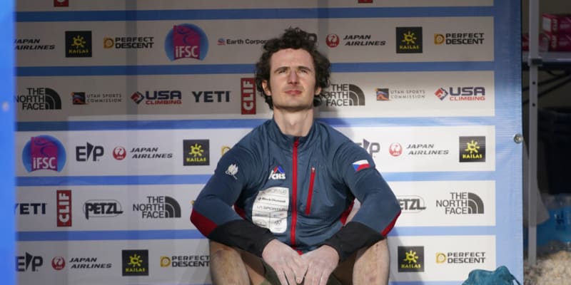Český horolezec Adam Ondra na mistrovství světa v boulderingu v Salt Lake City v roce 2021