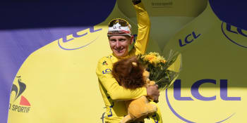 Pogačar obhájí triumf na Tour de France. V časovce vládl Van Aert