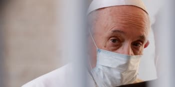 Papež František navštíví Slovensko. Neočkovaní se s ním setkat nesmí