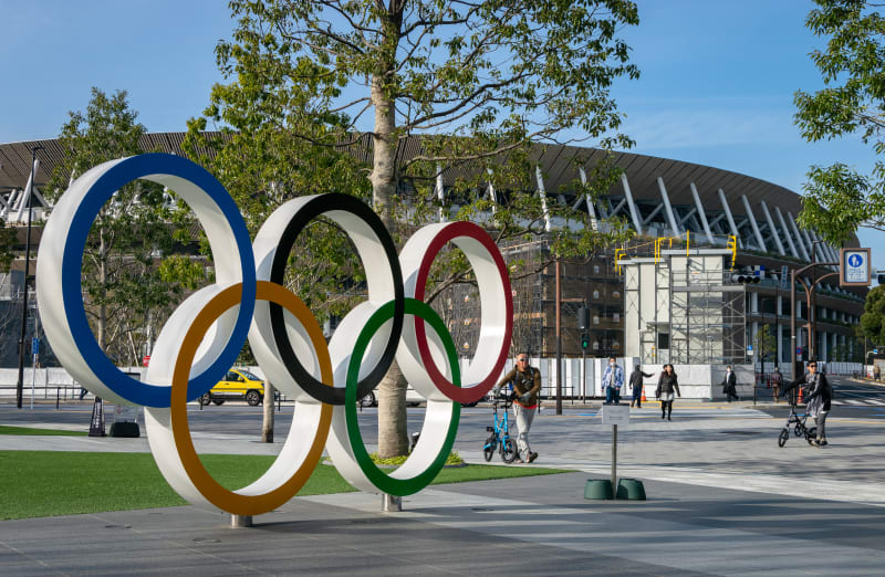 Nový národní stadion v Tokiu byl dokončen jen pár měsíců před původním termínem olympiády.