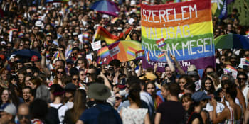 Demonstrace homosexuálů v Maďarsku: Chcete nás zastrašit, spílali Orbánovi