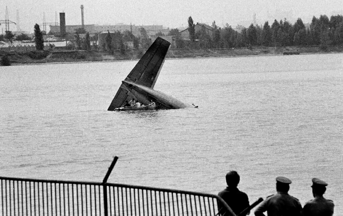 Při pádu letu ČSA do rekreačního objektu Zlaté piesky v roce 1976 zahynulo 76 osob.