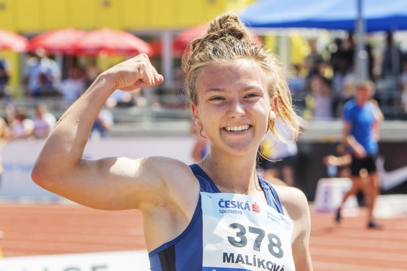 Barbora Malíková je česká atletka.