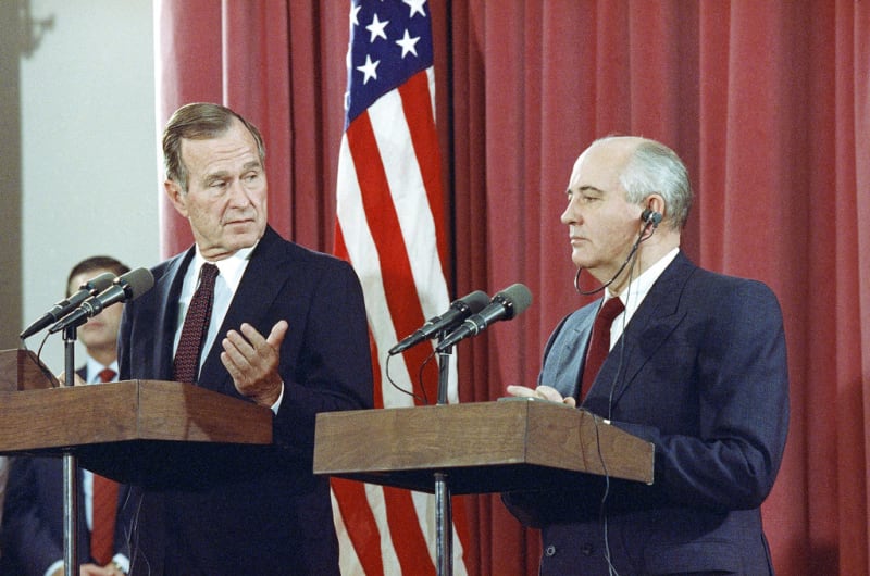 Michail Gorbačov jako lídr Sovětského svazu s Georgem Bushem st.