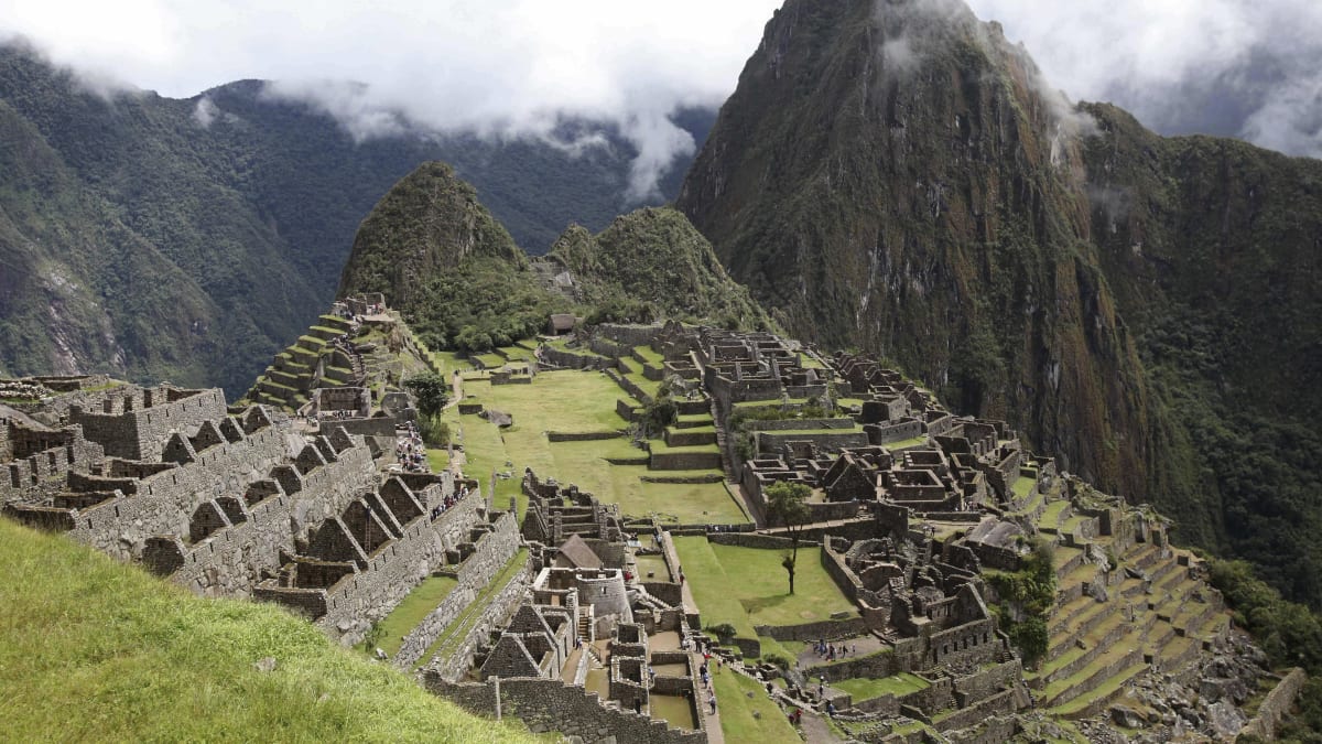 Bájnou inckou pevnost v horách objevila v roce 1911 expedice Yaleovy univerzity pod vedením Hirama Binghama.