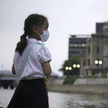 Hirošima si skromně připomíná 76. výročí od dopadu atomové bomby. Doprovodný program ale nabourala pandemie.