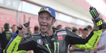 Devět titulů mistra světa, 115 vyhraných závodů. Legenda MotoGP Rossi ukončí kariéru