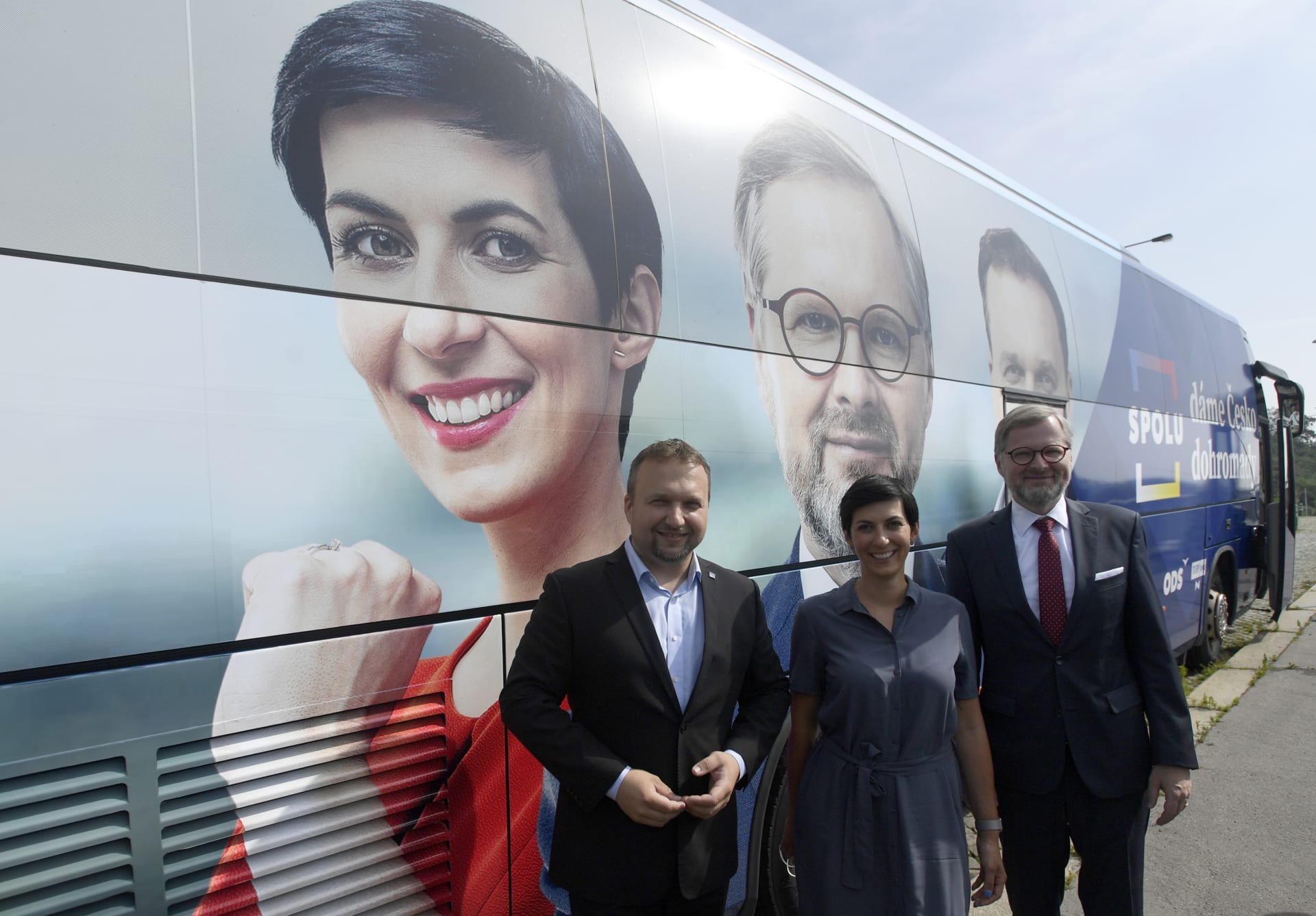 Koalice Spolu zahájila kampaň pod heslem Dáme Česko dohromady v polovině května na Moravském náměstí v Brně. 