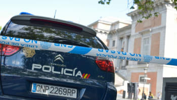 Bodal do každého, koho potkal: 14letý student ve Španělsku útočil nožem na spolužáky i učitele