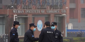 Americké tajné služby zkoumají obří databázi z Wu-chanu. Pídí se po původu koronaviru