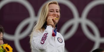 Zlatá Kordová. Americká dcera českého tenisty Petra Kordy ovládla olympijský golf