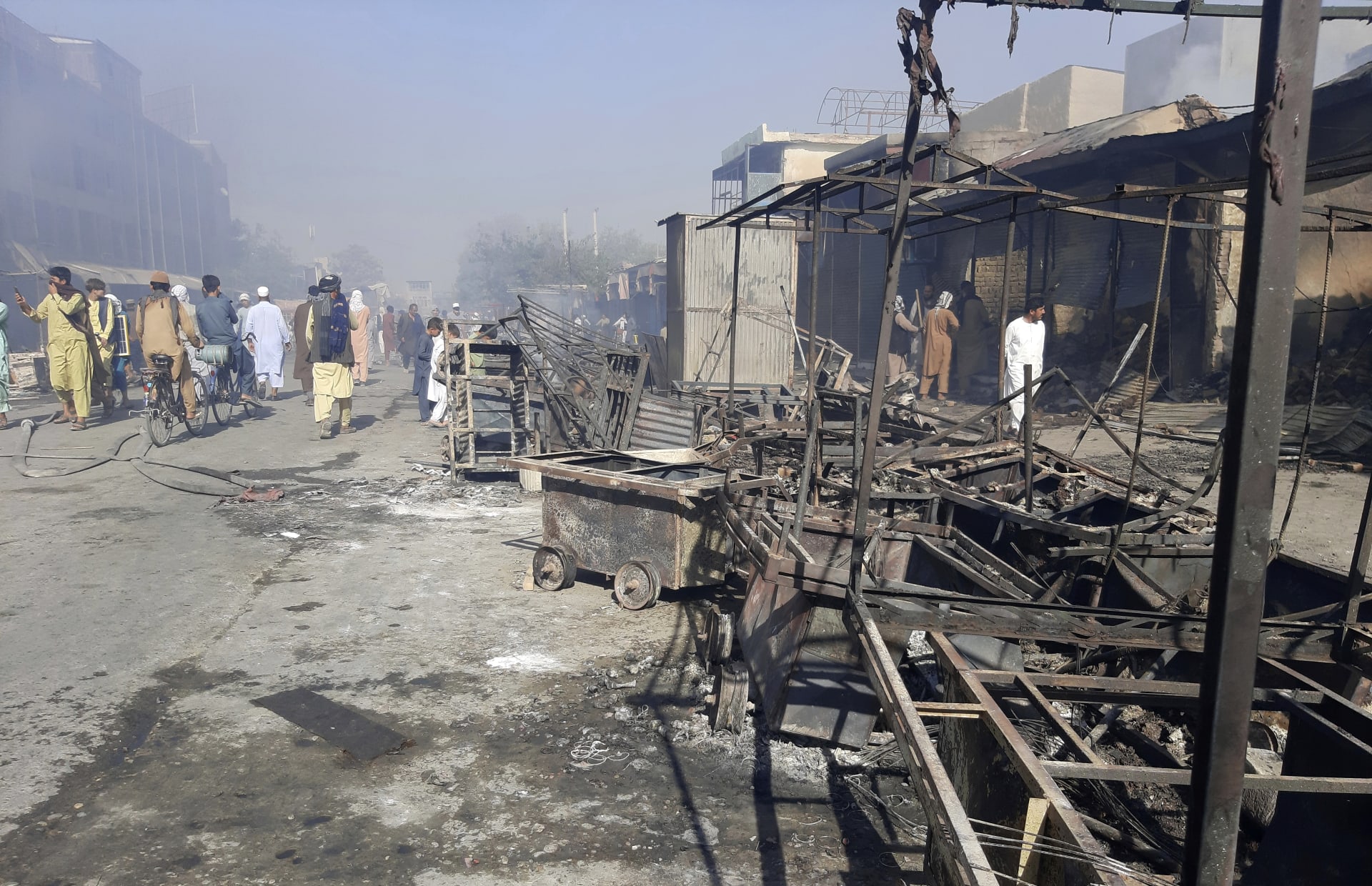 Afghánské město Kunduz po střetu Tálibánu s tamními vojáky