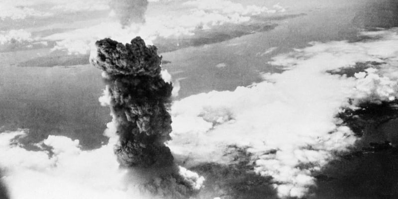 Výbuch atomové bomby nad Nagasaki