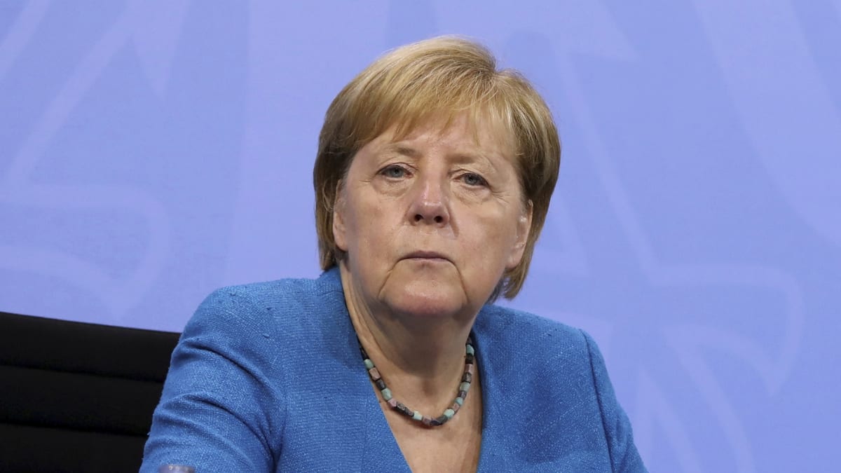 Německá kancléřka Angela Merkelová po jednání s premiéry německých spolkových zemí.