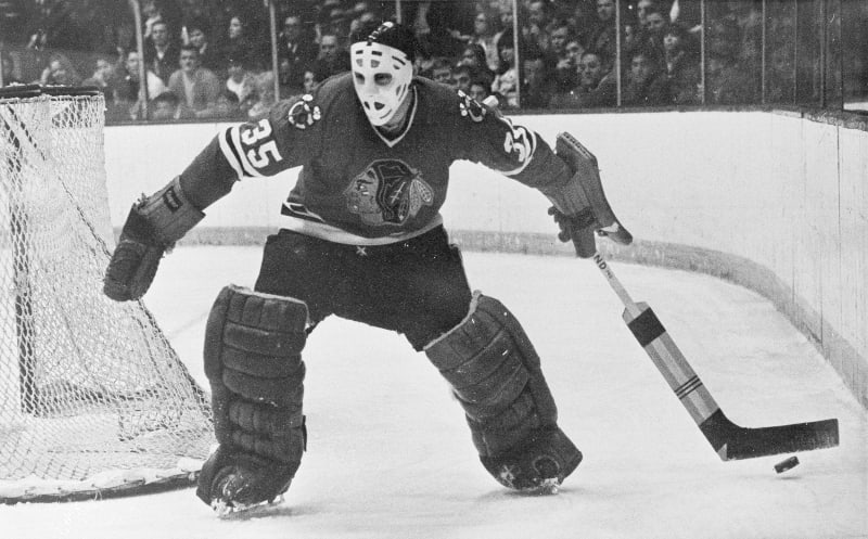 Hokejový brankář Tony Esposito zemřel ve věku 78 let.