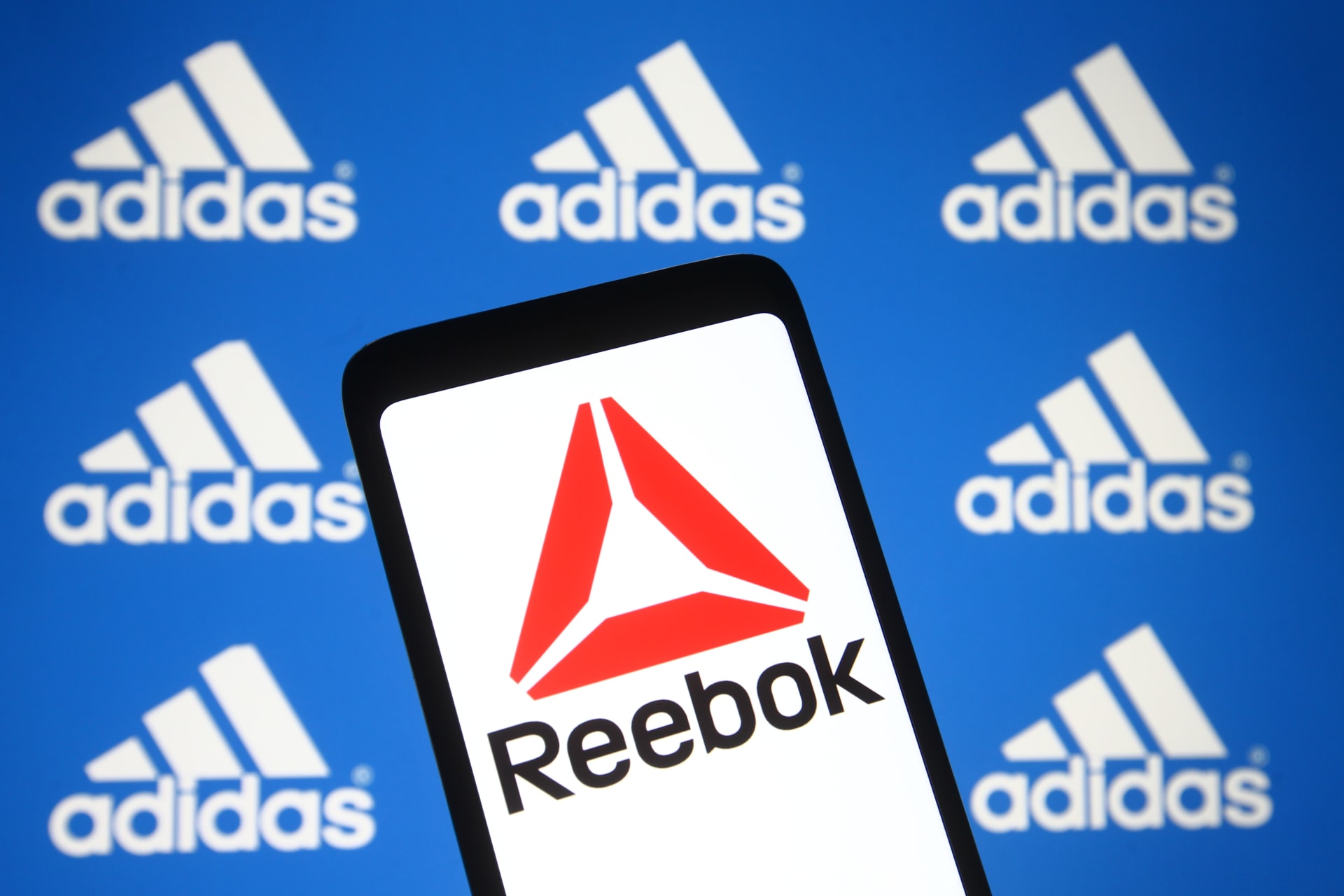 Značka Reebok doposud patřila pod Adidas.