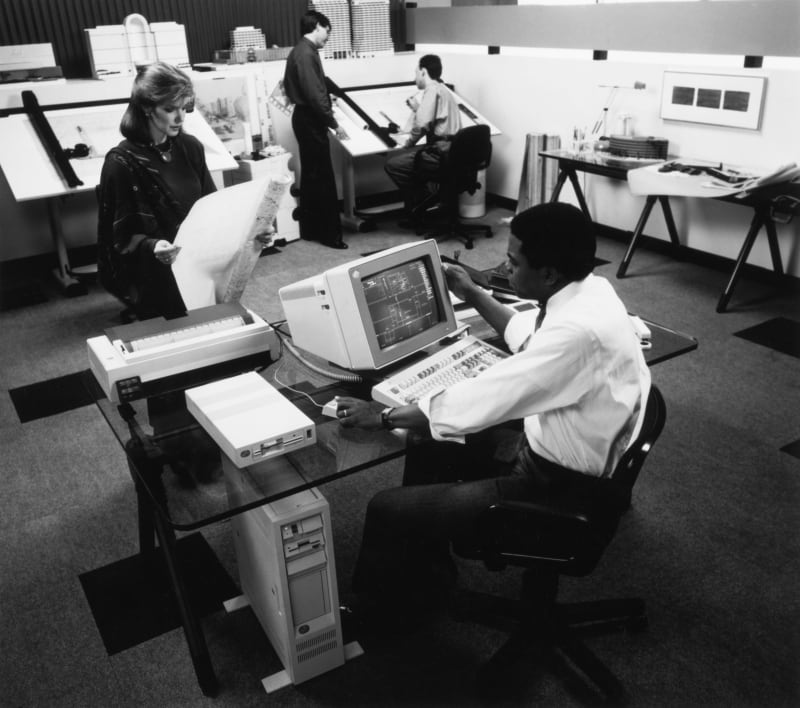 Postupně se PC od IBM probojovávala do kanceláří i domácností.