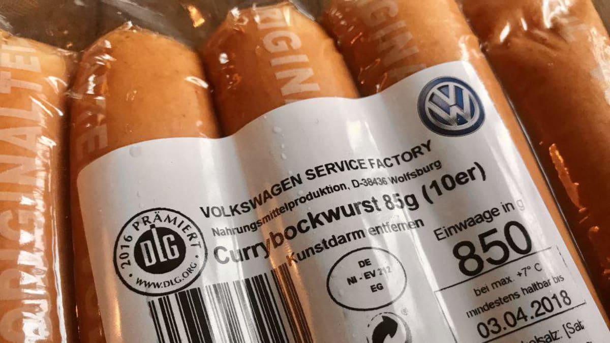 Párky z továrního řeznictví jsou nejprodávanějším výrobkem Volkswagen na světě (autor: Volkswagen).