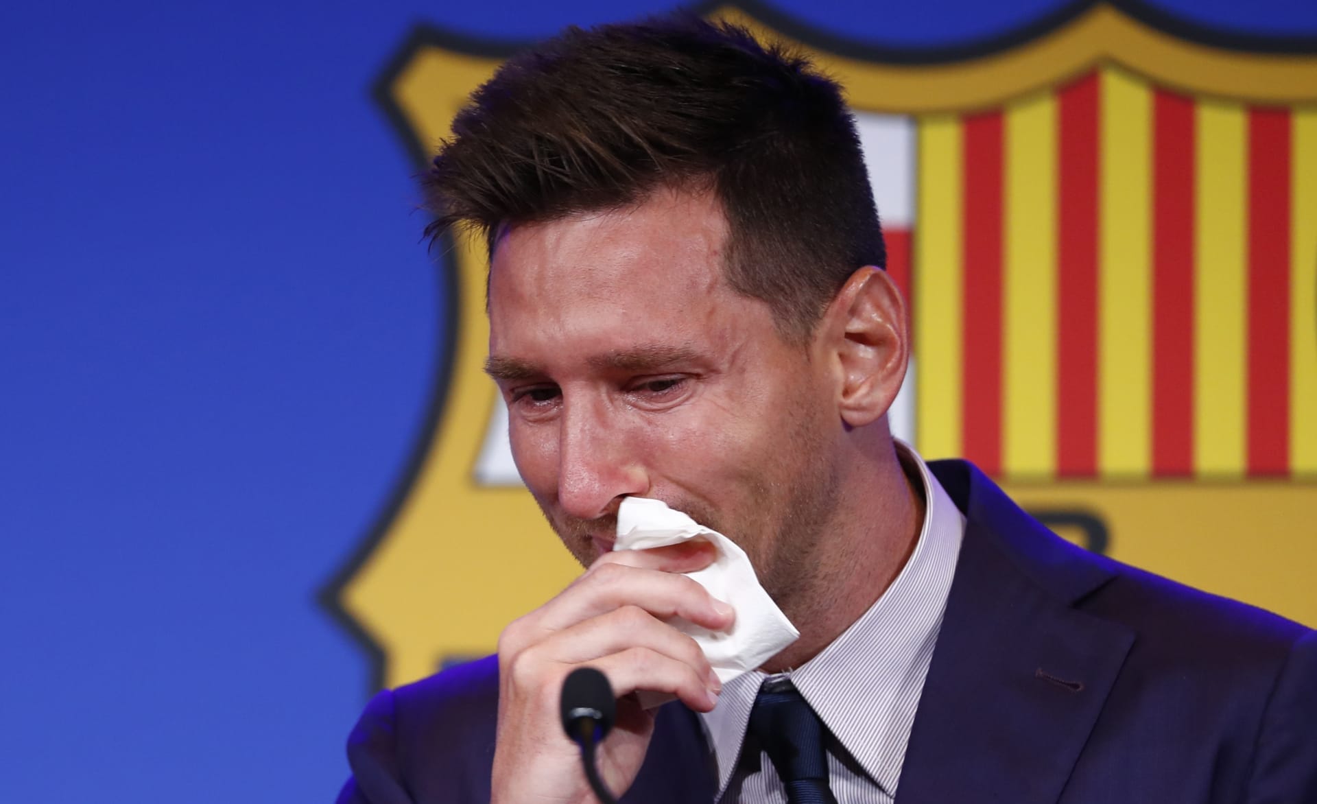 Lionel Messi nesl odchod z Barcelony velmi těžce.