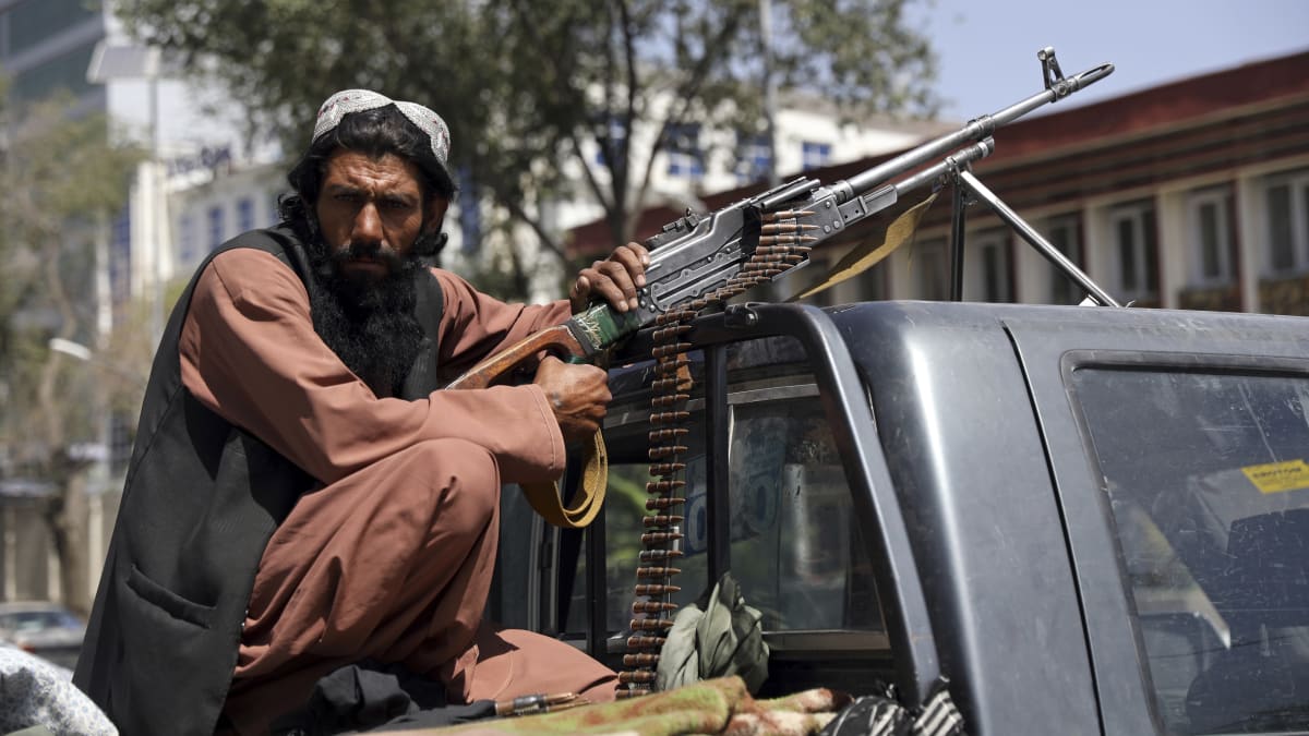 Kábul je pod kontrolou Tálibánu.