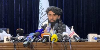 Mluvčí Tálibánu: Ať ženy dočasně zůstanou doma. Mladí ozbrojenci by jim mohli ublížit