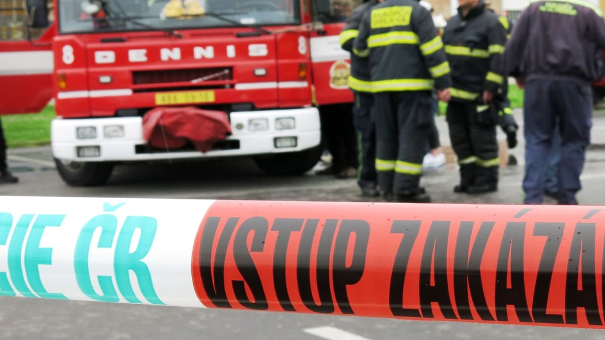 Kvůli úniku plynu a zřícení stropu evakuovali hasiči v Trutnově 45 osob. (Ilustrační foto)