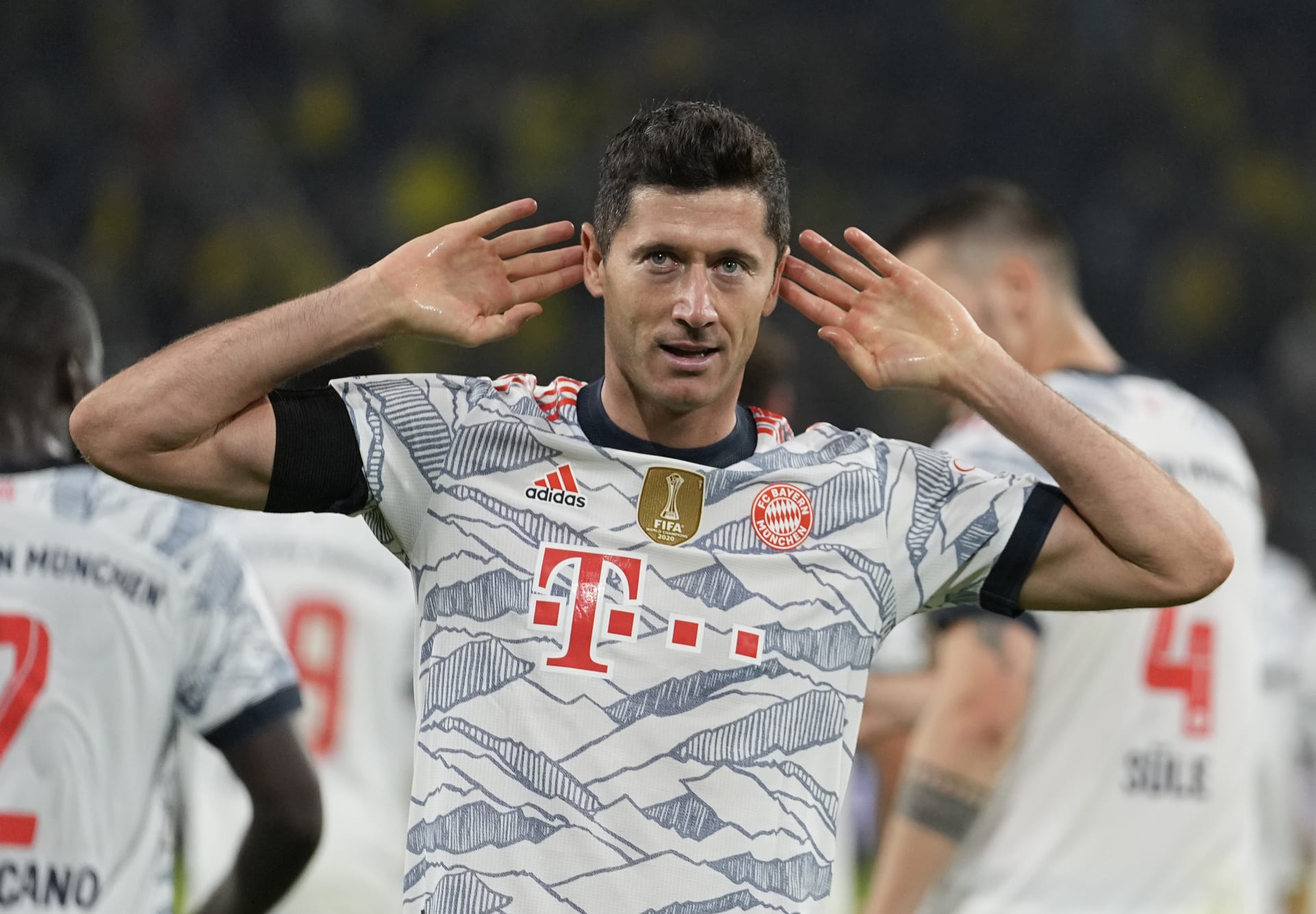 Robert Lewandowski už zřejmě nadále nebude oblékat dres Bayernu Mnichov.