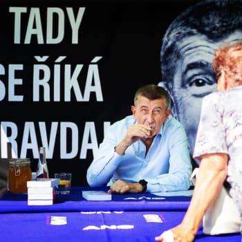 Premiér Andrej Babiš (ANO) v rámci předvolební kampaně objížděl o víkendu moravská města.