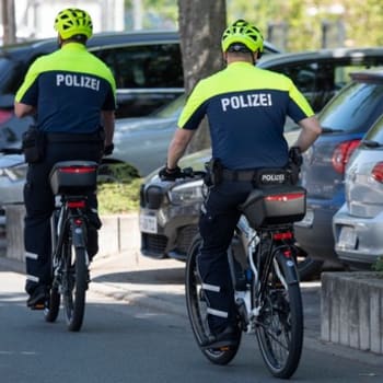 Němečtí policisté na kolech 