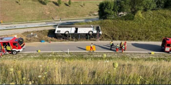 V Německu havaroval autobus plný českých turistů vracejících se z Itálie