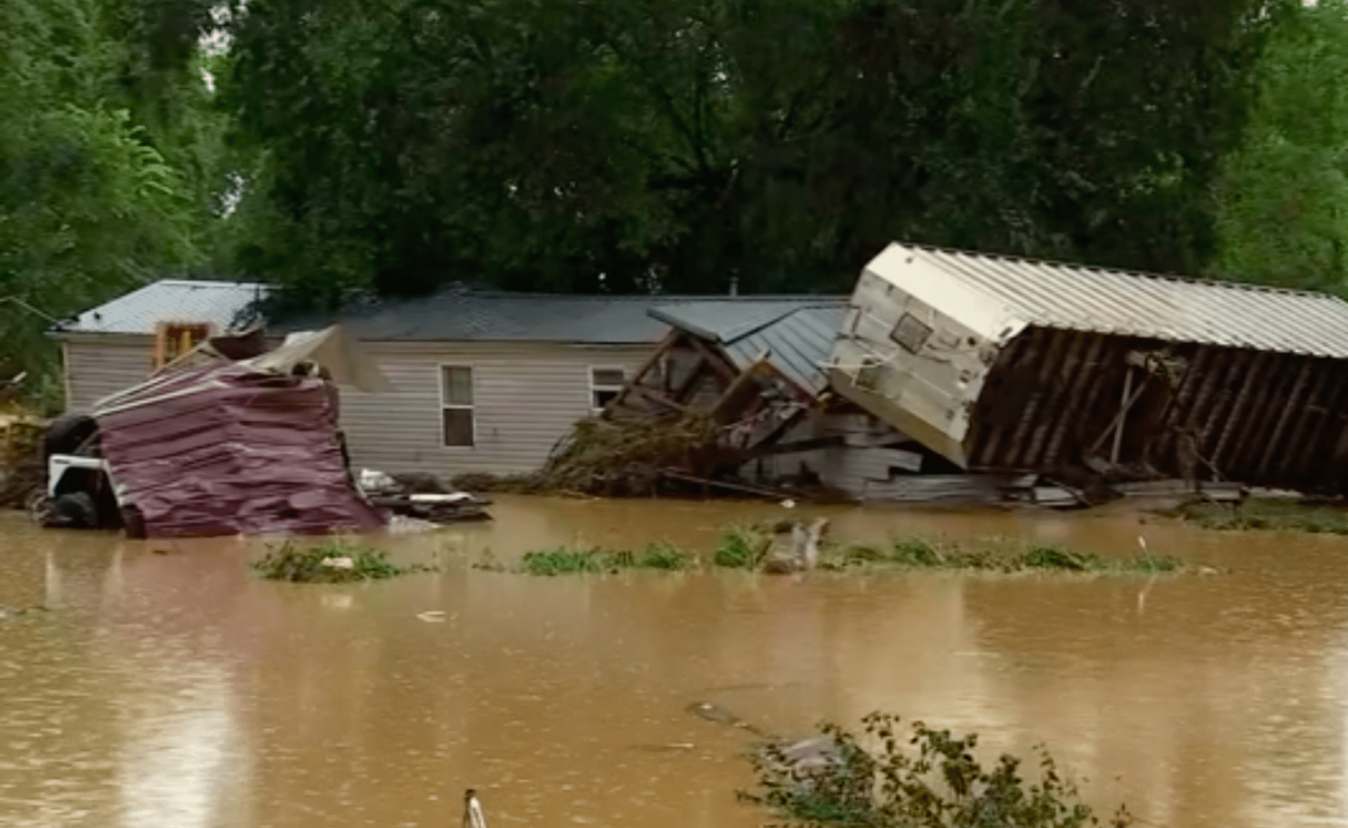 Při záplavách v Tennessee zemřelo několik lidí