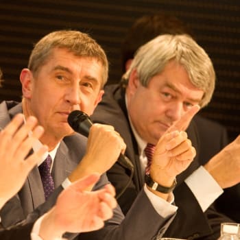 Zleva: Tomio Okamura, Andrej Babiš, Vojtěch Filip. Fotografie z debaty v roce 2013