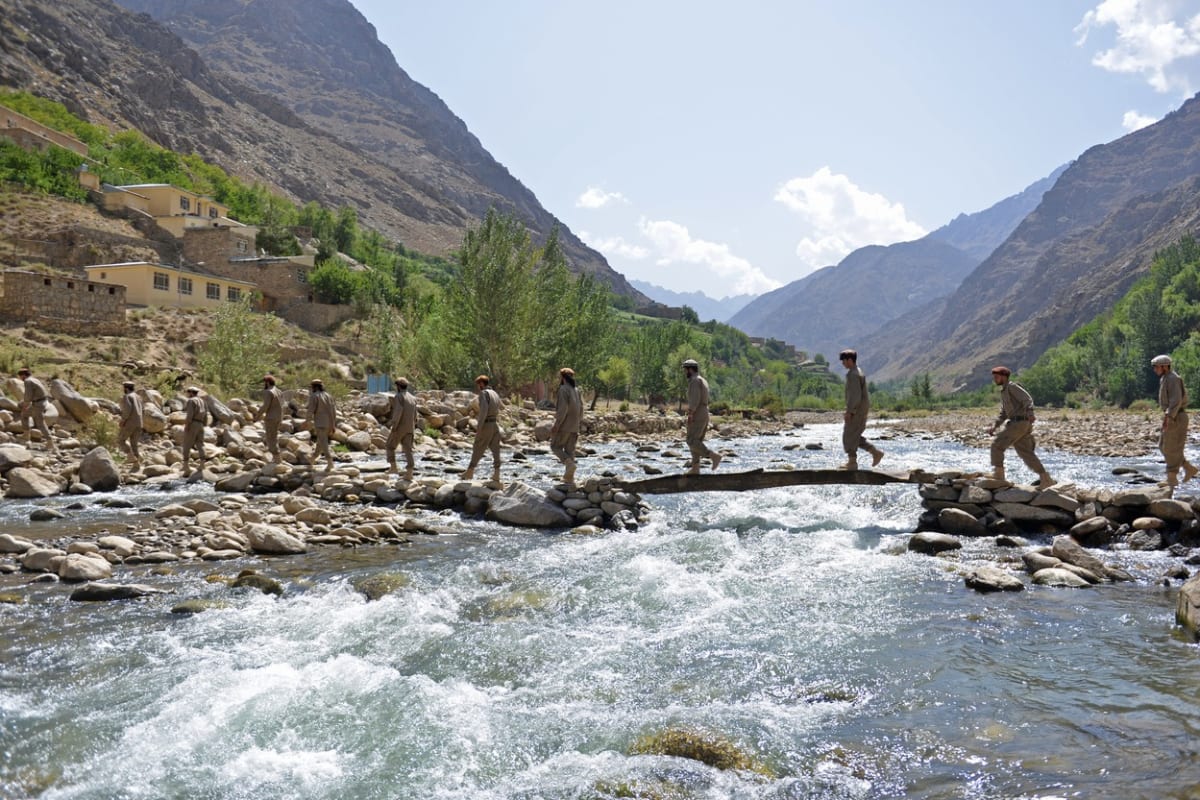 Afghánští bojovníci trénují v údolí Pandžšír.