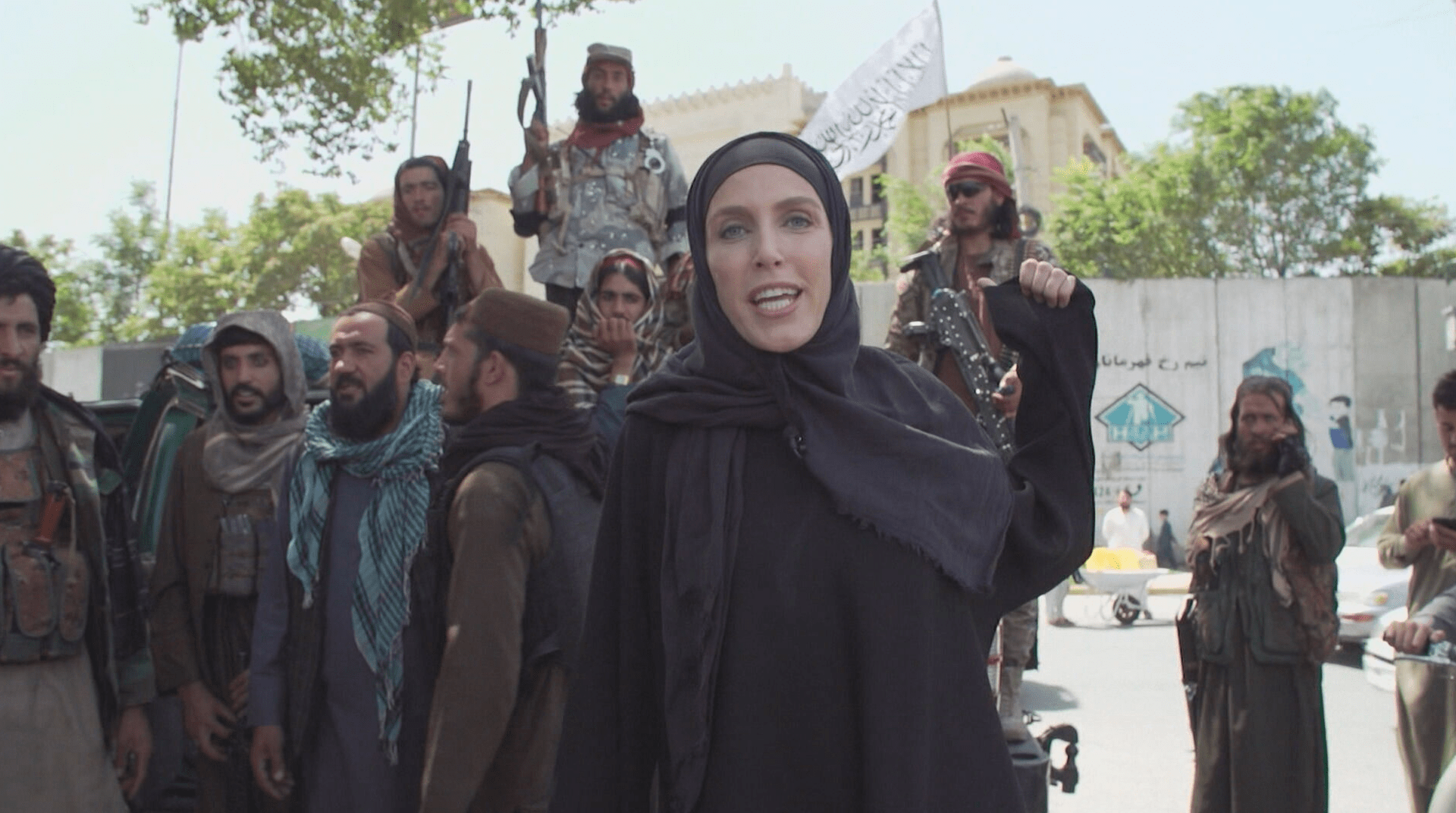 Po několika nebezpečných týdnech v ulicích afghánského Kábulu se zahraniční reportérka CNN Clarissa Wardová vrátila zpět do Evropy.