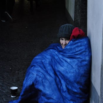 Lidí bez domova v Praze přibývá. (ilustrační foto)