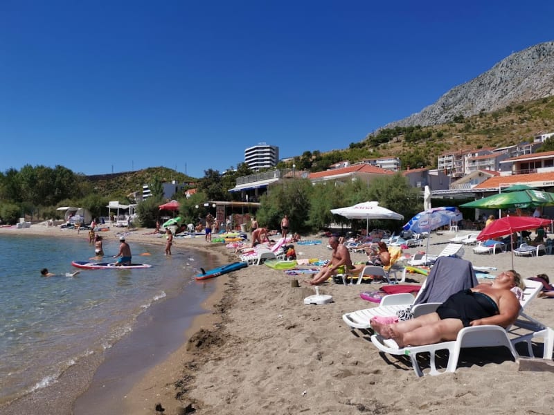 Na pobřeží u Jadranu to v letních měsících vypadá, jako by pandemie nebyla.