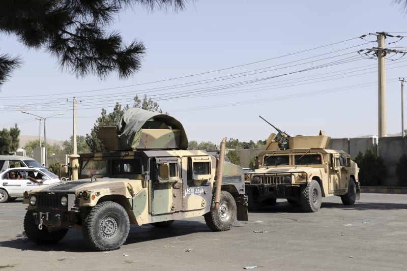 Tálibán má nyní v arzenálu obrněné i neobrněné verze amerických terénních vozidel Humvee.