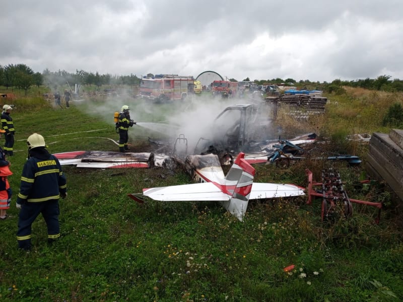Při pádu malého letadla u slovenských hranic zemřeli tři Češi.