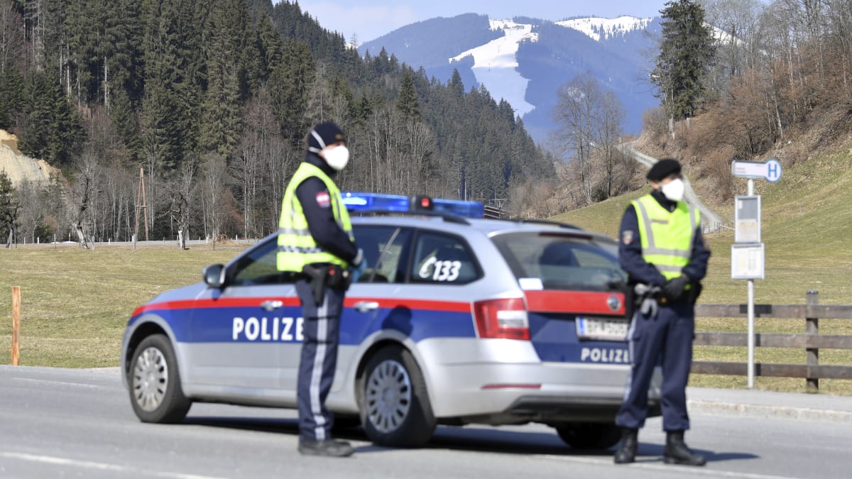 Rakouští policisté budou stále častěji hlídkovat na silnicích a měřit rychlost.