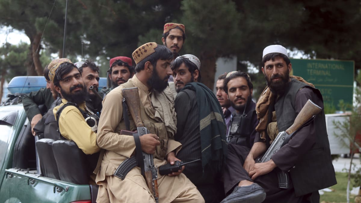 Bojovníci Tálibánu brutálně zbili a znásilnili homosexuála. (Ilustrační foto)